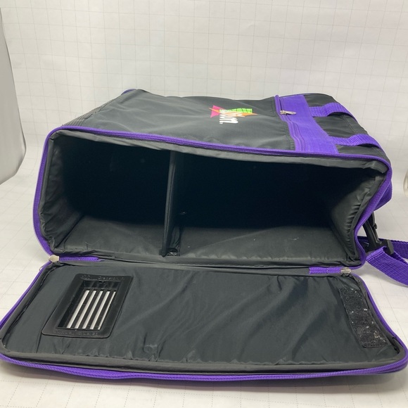 EUC Vintage Wilson Club Tote Gym Bag black purple piping neon trendy Pickleball - Picture 10 of 10